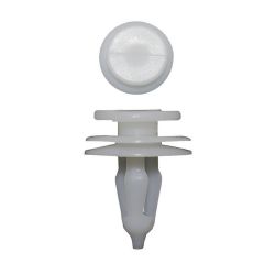 Vehicle Body Trim Retainer